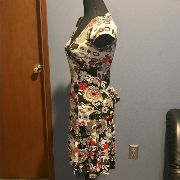 Donate 2/24 Faux wrap dress. Zeta Moda M/L excellent - Picture 3 of 5